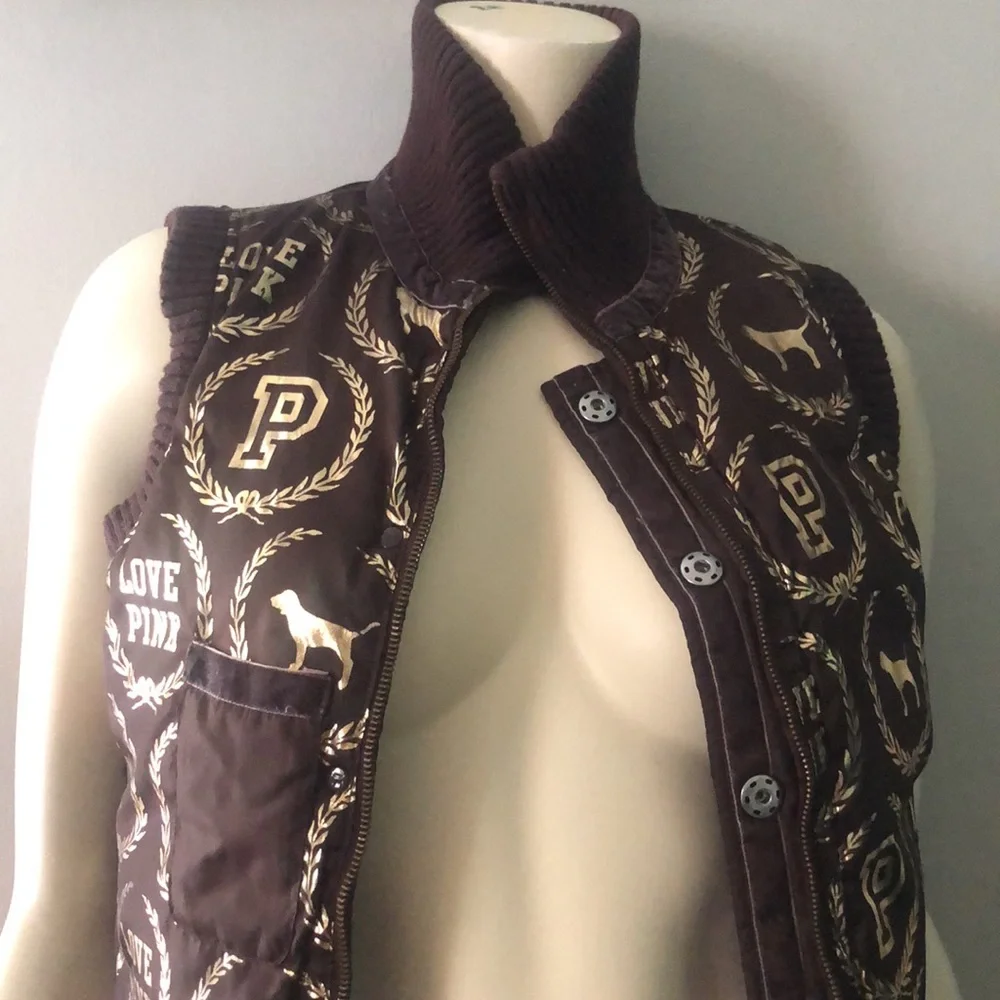 ‼️NEW INVENTORY‼️Victorias Secret Pink Reversible Brown Gold Logo Puffer Vest XS - Picture 7 of 8
